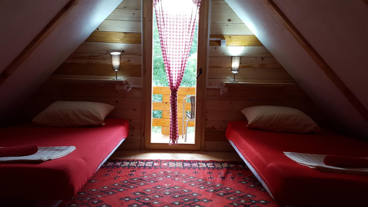 Vacation Home Sajra Kulen Vakuf Exteriér fotografie