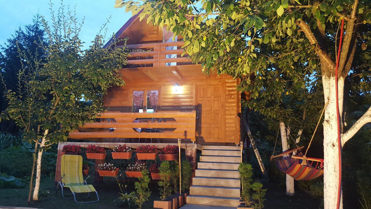 Vacation Home Sajra Kulen Vakuf Exteriér fotografie