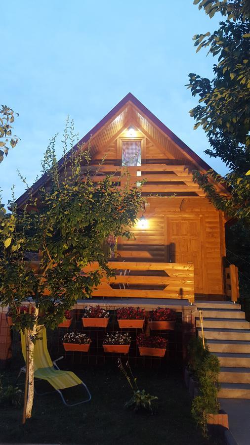 Vacation Home Sajra Kulen Vakuf Exteriér fotografie
