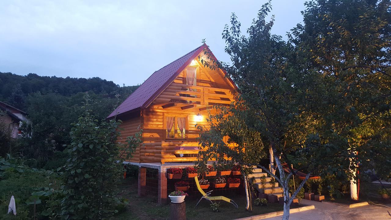 Vacation Home Sajra Kulen Vakuf Exteriér fotografie